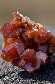 Essncia Mineral Vanadinite 